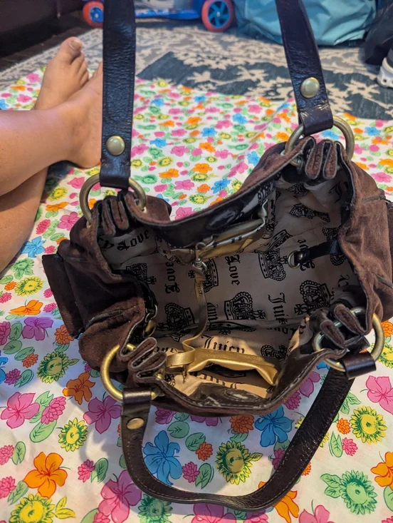 Juicy Couture Brown Velvet Shoulder Bag with Pink Embroidered Logo - Picture 6 of 8